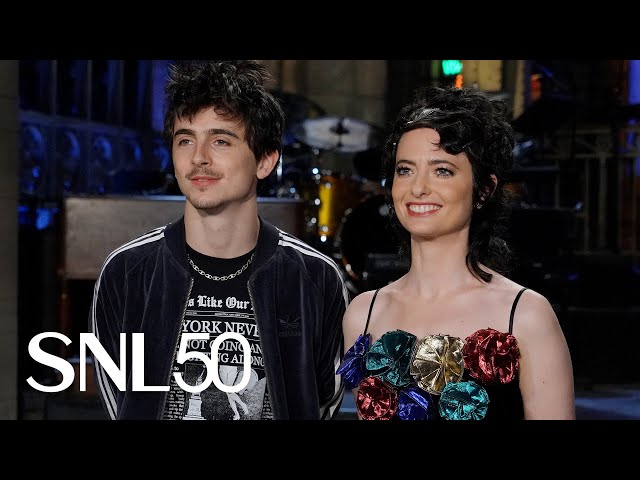 Timothée Chalamet Dedicates a Song to Sarah Sherman - SNL