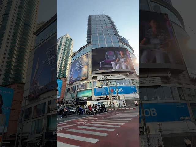 Cruising in Bangkok