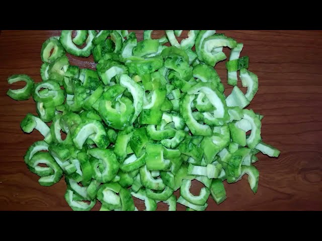 bitter gourd recipe iqra food fusion karela recipe  how to cook bitter gourd vegetable