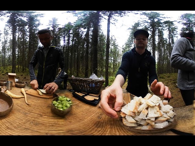 360 Video: Foraging for dinner in Swedish forests