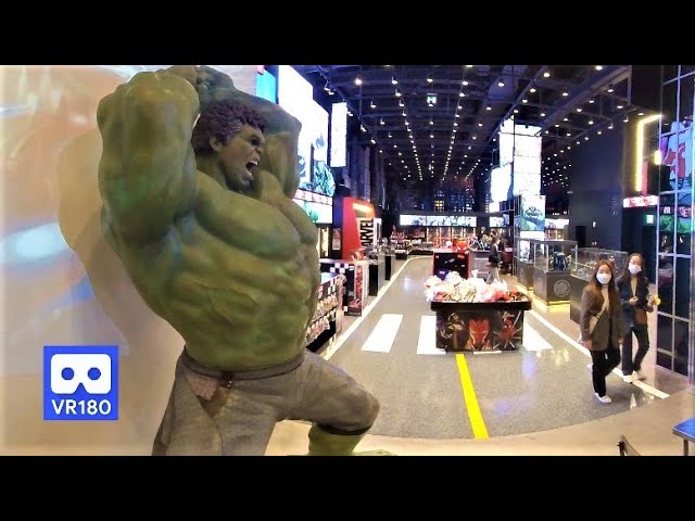 3D 180VR 4K Giant Incredible Hulk at Avengers Marvel Toy Shop