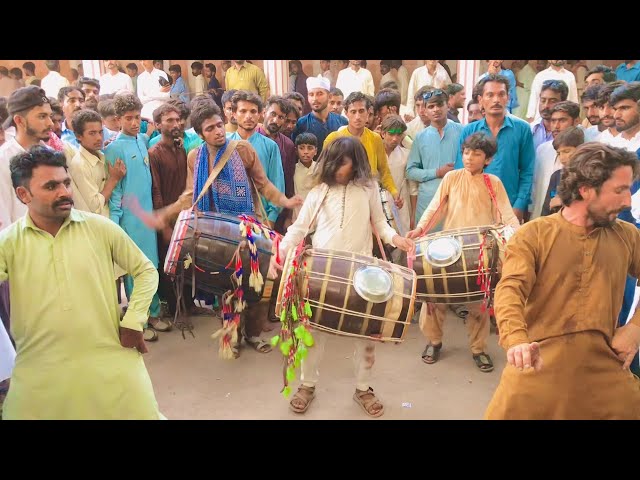 Chinioti ] Dhol very beautiful dhol performance dhol master irfan sheikh 03471544845