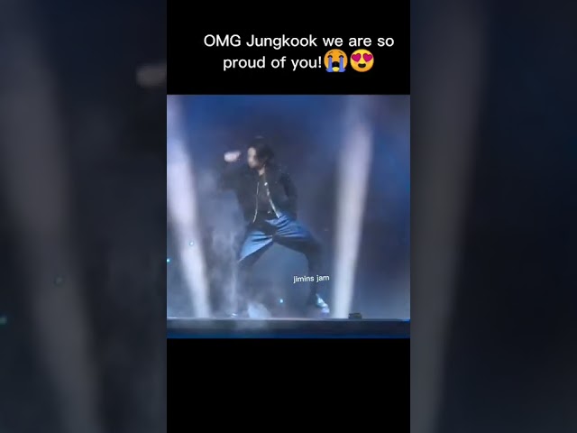 OMG have you seen Jungkook performing today? 😳😍 #bts #jungkook