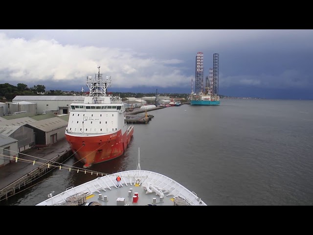 mv Magellan leaving Dundee