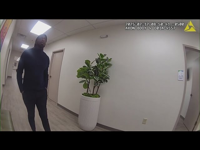 Bodycam video | Police tell South Fulton mayor he can't access his City Hall office