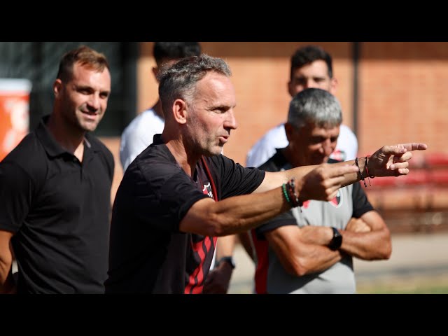 Lucas Bernardi asumió como entrenador de la reserva leprosa