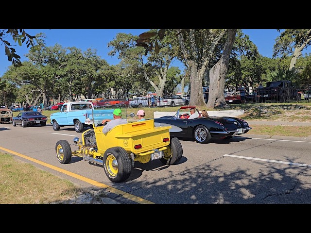 2024 Cruisin the Coast {America's huge classic car show party} day 1 10,000 plus classic cars arrive