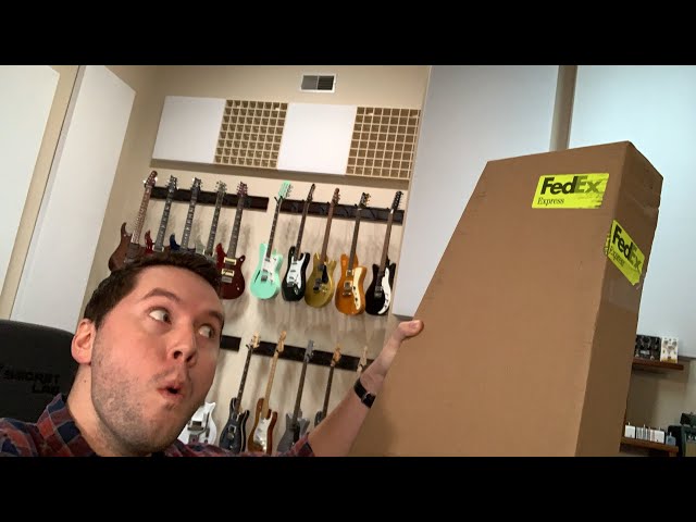 GIVING AWAY THIS PRS GUITAR  (LIVE UNBOXING)