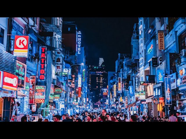 BUI VIEN STREET IN HO CHI MINH CITY 2024 IS EXTREMELY “HOT”