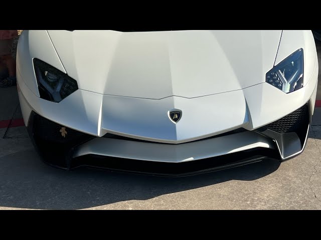 Lamborghini aventador vs Ferrari spider rev match who won ?