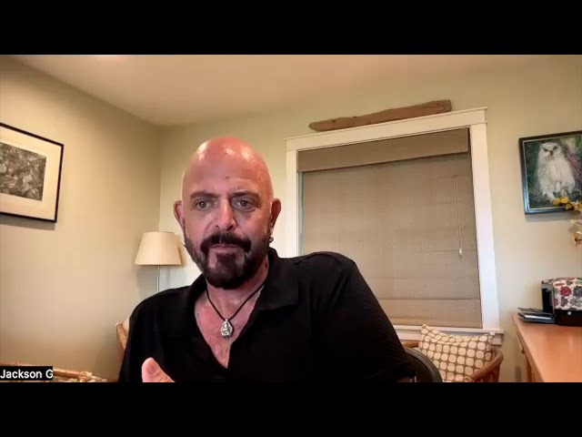 What does Jackson Galaxy think about declawing of cats?