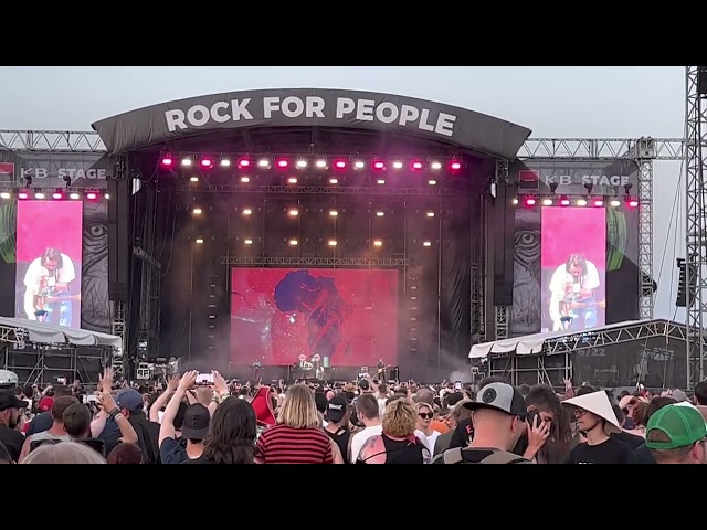 Weezer - Island in the Sun + Africa (Toto cover) (Live at Rock for People 2022, Hradec Kralove)