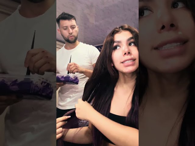 PINTANDO EL PELO DE MI NOVIA 😂💜 // LA FAMILIA RECOCHA