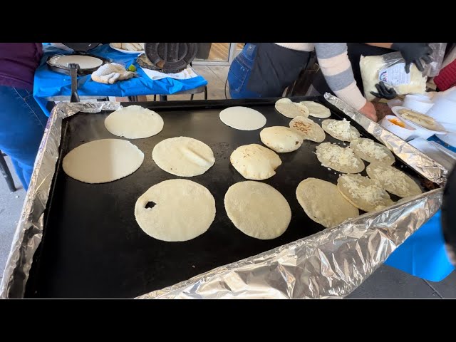 Este negocio de Doña Agustina tiene la mejor Birria de San José Ca!!!