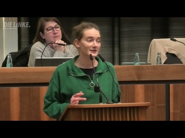 Violetta Bock zu unserer Resolution gegen Mittelkürzungen an der Uni. Stavo am 16.12.24.