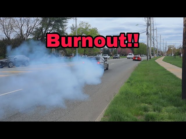 BMW M4 Does Burnout Leaving Car Meet!!