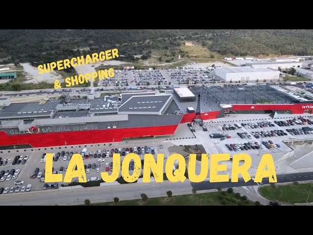 Tesla Supercharger @ La Jonquera - Gran Jonquera Shopping + Outlet (Spain/France)