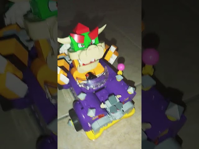 Lego bowser con su coche