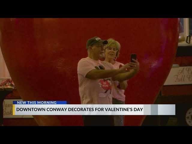 Conway business owners say holiday decorations help sales during off season