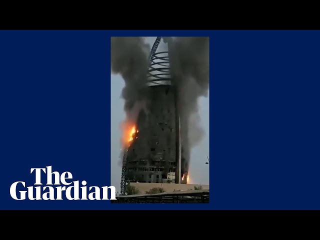 Skyscraper in Khartoum catches fires amid Sudan conflict