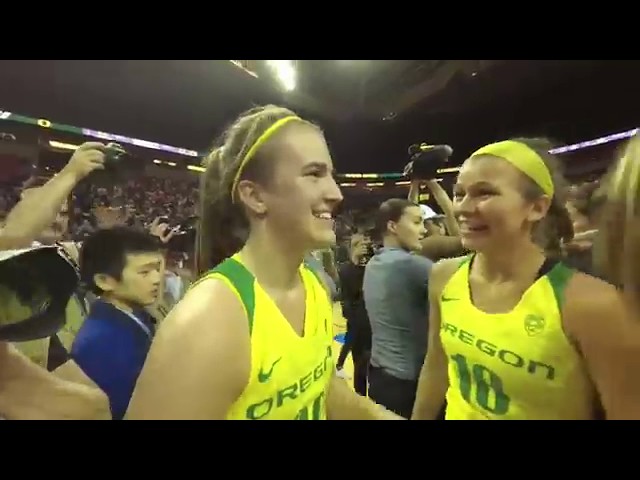 Oregon women's basketball celebrates its first-ever Pac-12 Tournament title in VR180