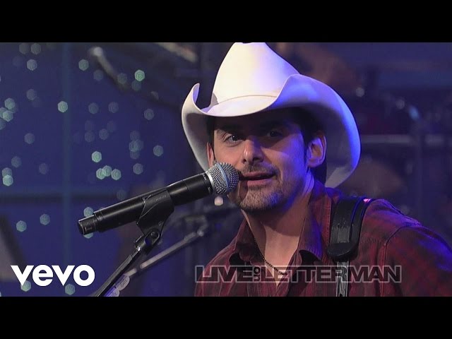 Brad Paisley - I’m Gonna Miss Her (Live on Letterman)