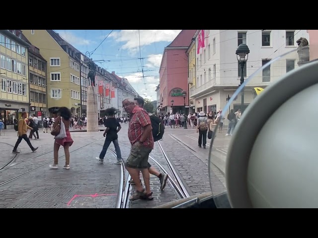 Mit der Straßenbahn Linie 2 von Schauinsland #Freiburg❤️