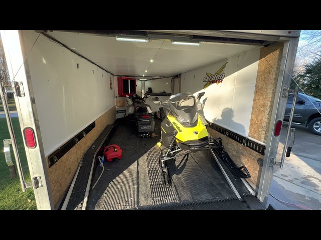 Snowmobile Trailer Tour