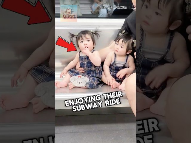 Twin Sisters' Adorable Reaction on the Subway! 🥰❤️ #shorts