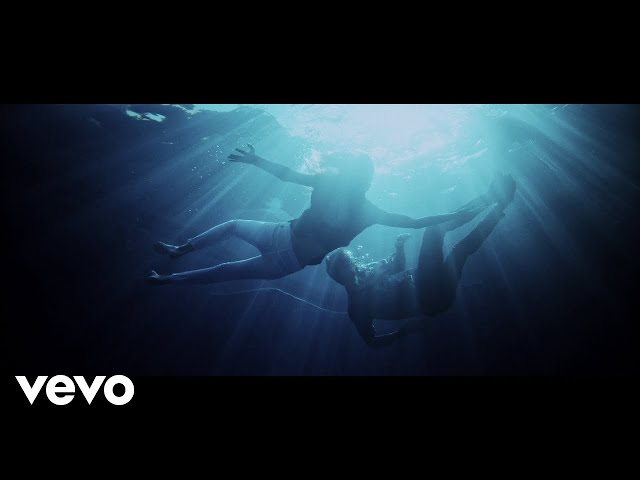 Axwell /\ Ingrosso - Dreamer (Official Video) feat. Trevor Guthrie