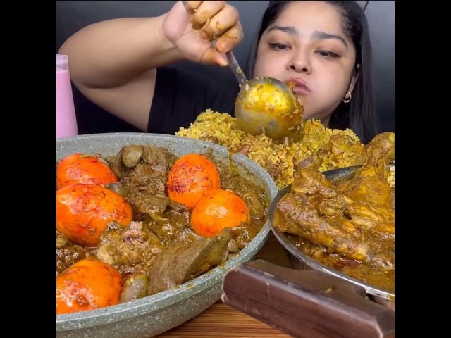 ASMR: EATING SPICY CHICKEN LIVER CURRY🔥 BRIYANI || #shorts #mukbangn#asmreating #mukbangasmr #asmr