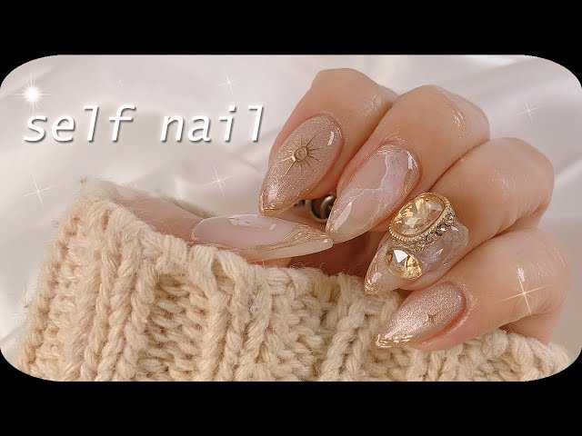 self nail | Nailist's nuance nail to warm winter nail, self nail with art of the month in November