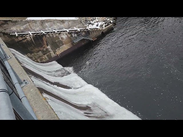 Frozen Dam!!!