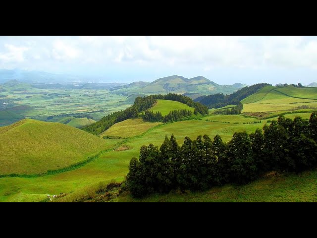 Scenic drive through the São Miguel mountains in Portugal - 360 video