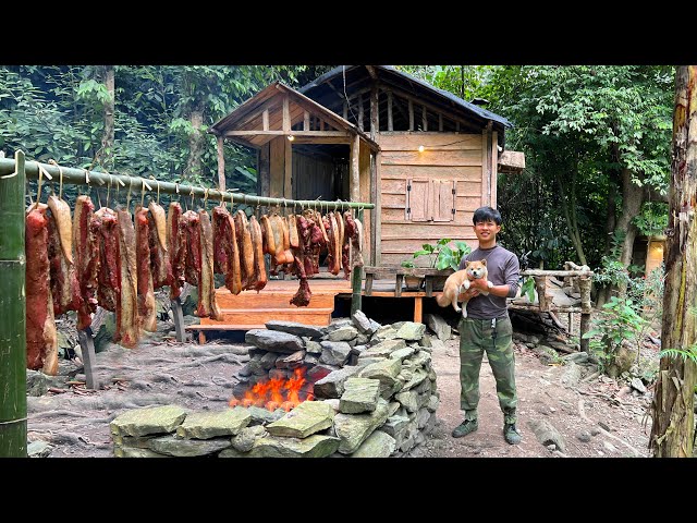 Harvesting tomatoes to sell, Buying pork for Tet, Making smoked meat - 2 Years Alone in the Forest