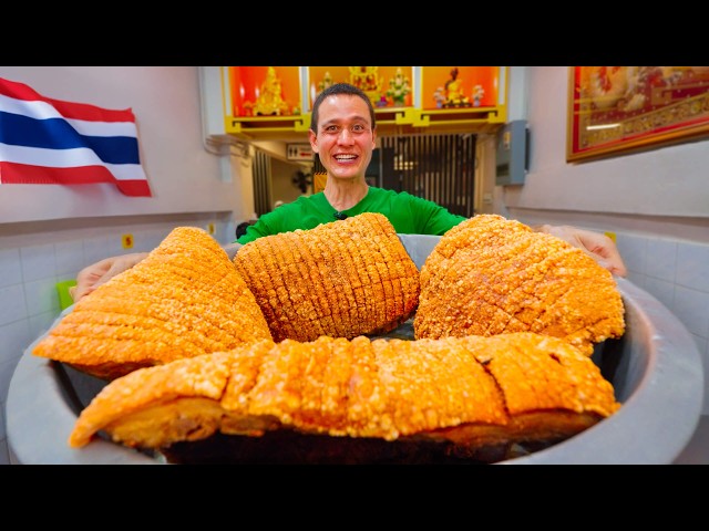 Thailand’s KING of CRISPY PORK BELLY!! (Best Thai Street Food!)