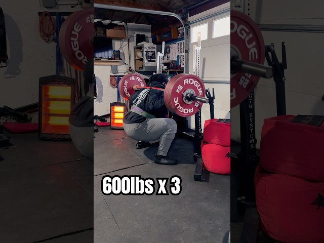 @Swolefat2014 Bending Bars With 600lbs For Reps 🫡 #garagegym #garagegympowerlifting #squat #gym