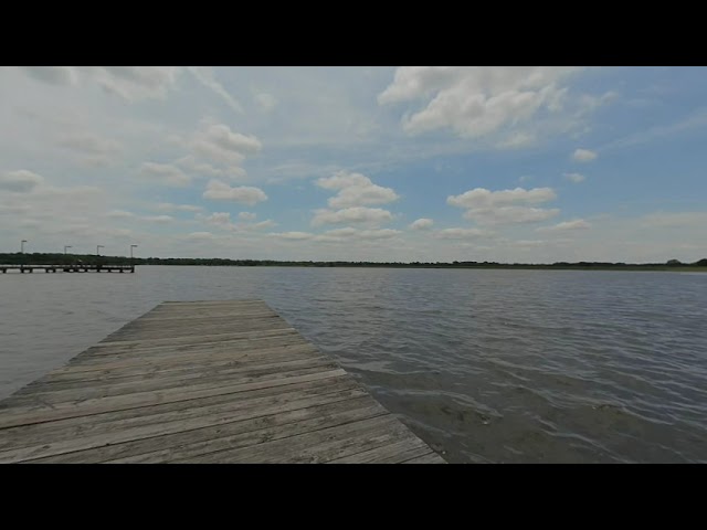 Relax at the lake in virtual reality