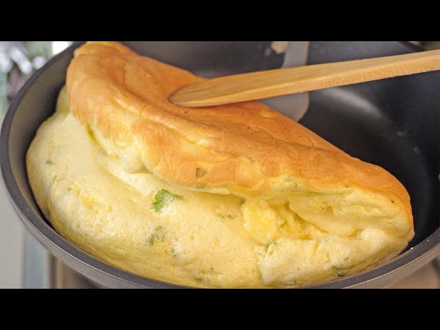 5 Minutes, 2 Eggs! Quick and Easy Fluffy Souffle Omelette Recipe!