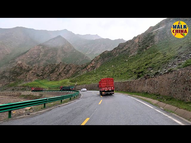 Gansu & Qinghai Road Trip: Unforgettable Landscapes & Epic Drive in The Rain