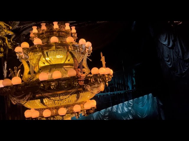 Chandelier Rising in London, Overture | The Phantom Of The Opera