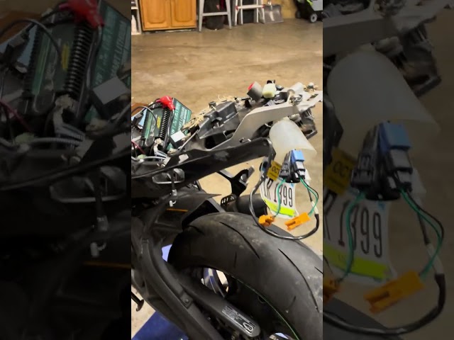 2021 Kawasaki ZX-10R ABS walk-around