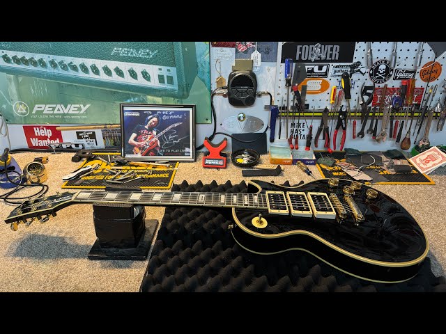 The Gibson Peter Frampton Phenix walk around!!