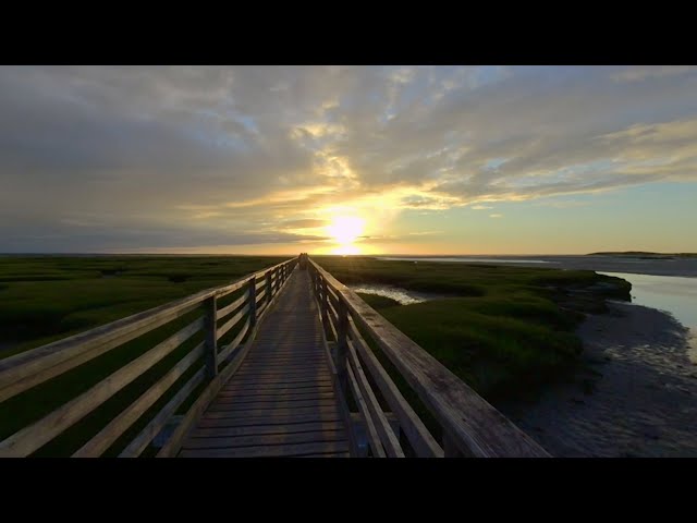 Gray's Beach Sunset (VR180 & Spatial Audio)