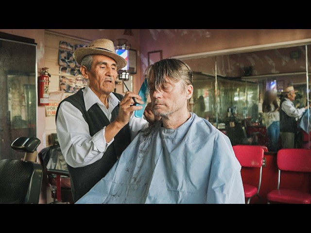 💈 Legends Never Fade ✨ Haircut By 81-Year-Old Barber In A Classic 1960s Barbershop | Mexico City