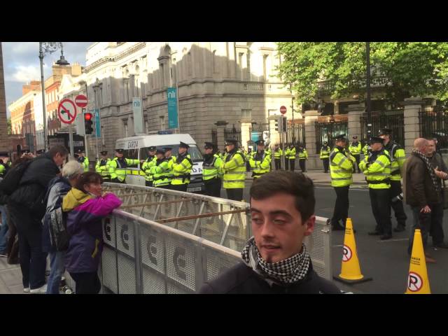 Homeless march on the opening of the Dail