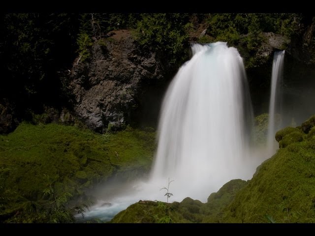 ♥♥ Relaxing 3-Hour Video of Large Waterfall