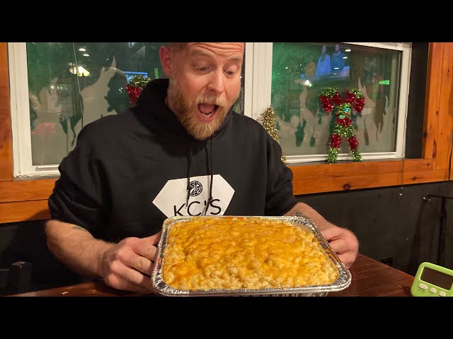 MONSTER MACARONI AND CHEESE 🧀 FOOD CHALLENGE! Man vs food!