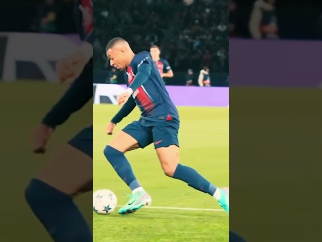 Ultimate Soccer Showdown: Mbappé vs Ronaldo Cards! #mbappe #cristianoronaldo