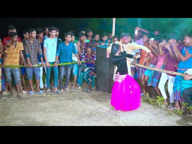 বিয়ে বাড়ির উরাধুরা নাচ   জলে আগুন বুকেতে । jole agun bukete   BAngla Wedding Dance By Juthi Dance